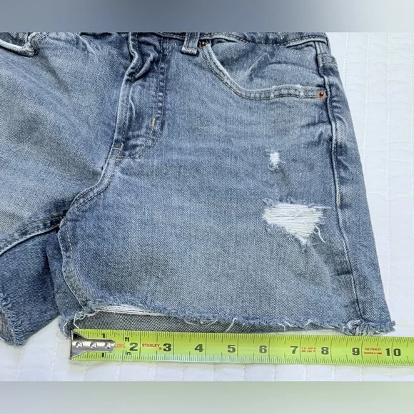 Old Navy Women's OG Short High-Rise Denim Shorts Sz 4 - Picture 6 of 9